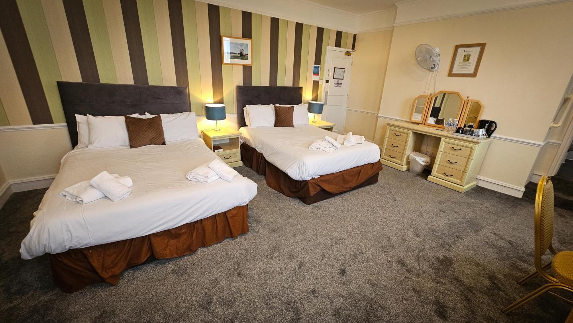Nelson Hotel Great Yarmouth Bagian luar foto